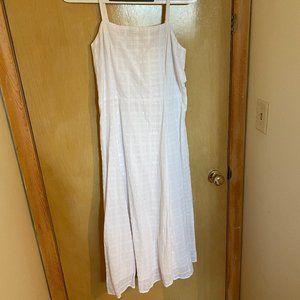 White linen GAP midi dress